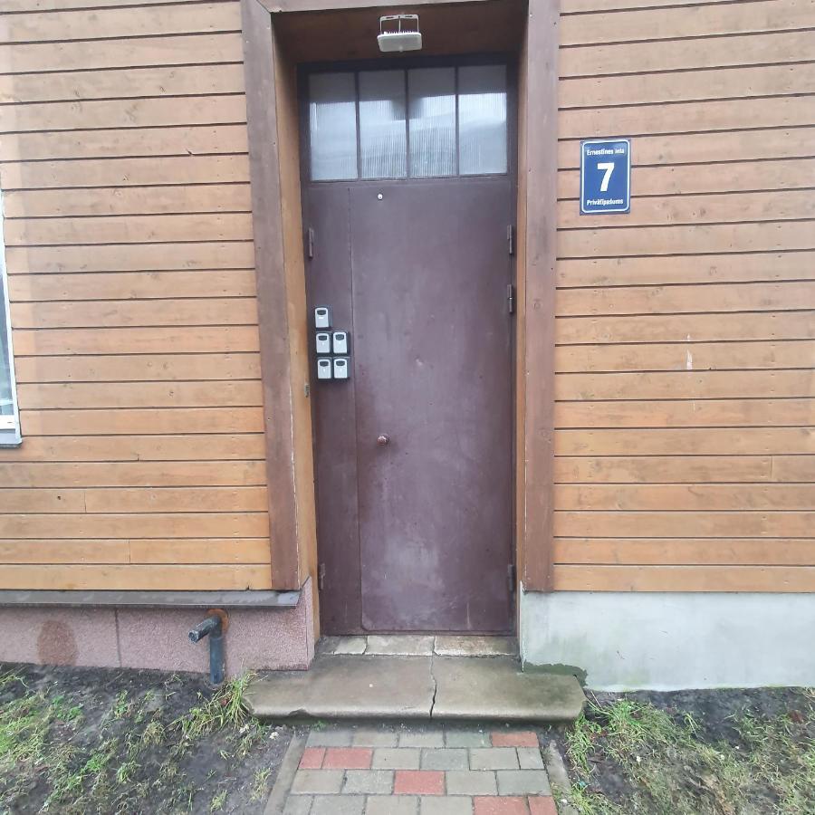 Hot Riga Ernestines Iela 7-7 Enjoy The Feel Of Home And History! Екстериор снимка